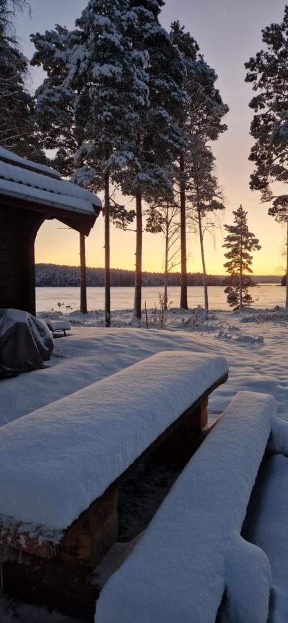 Lakeside Log Cabin Fraemby Udde Falun Bagian luar foto